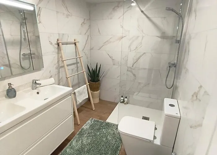 Castle And Sea Views Apartman Fuengirola