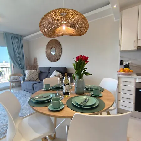 Apartment Castle And Sea Views *